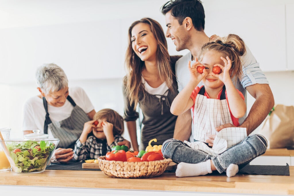 familia feliz non buenos niveles de colesterol y triglicéridos