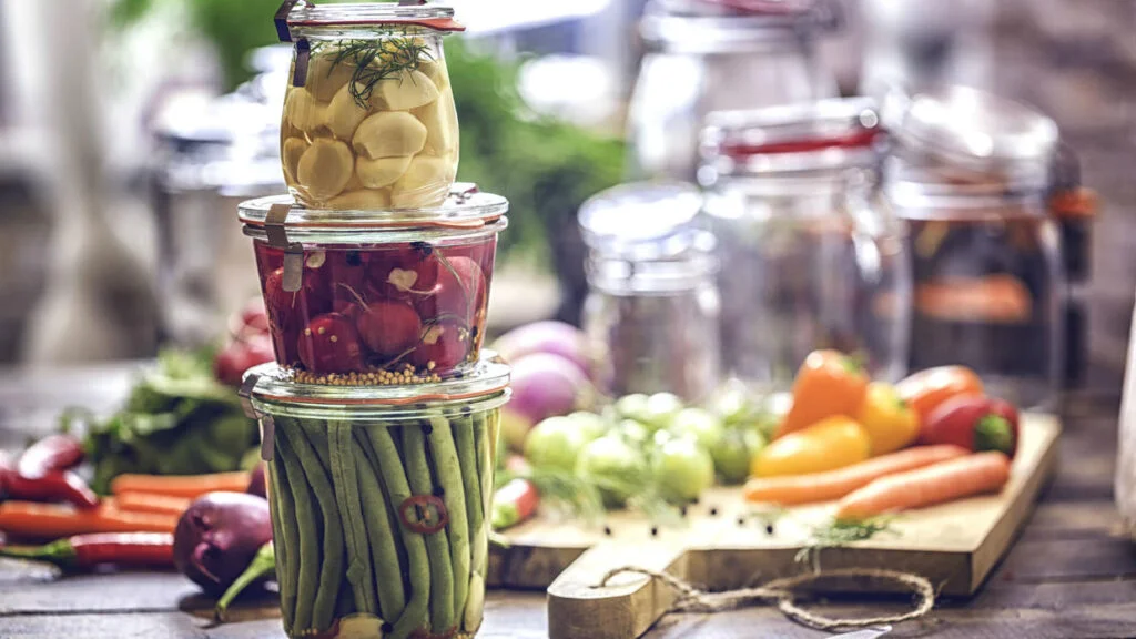 almacenar bien los alimentos previene la eda y acné